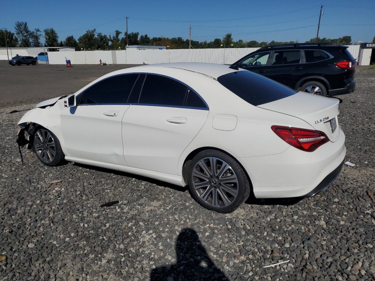 2018 Mercedes-Benz Cla 250 4Matic - Фото 2