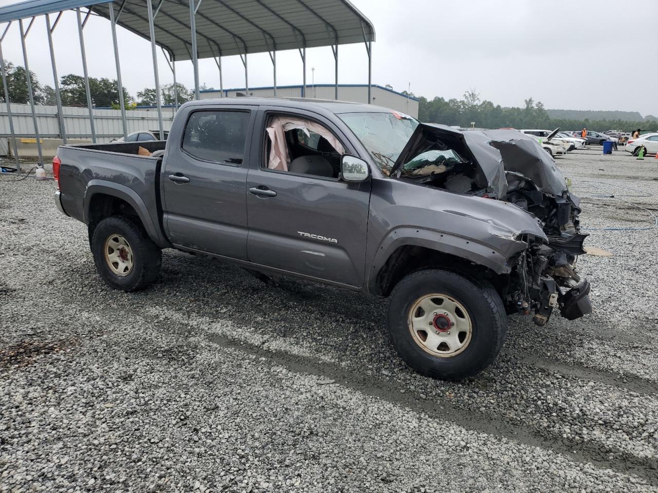 2017 Toyota Tacoma Sr5 V6 - Image 4