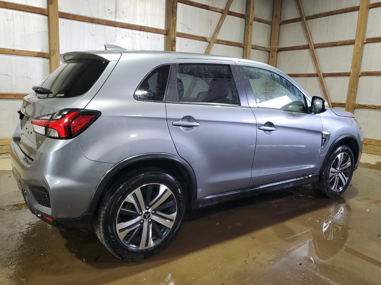 2024 Mitsubishi Outlander Sport S/Se - Фото 3