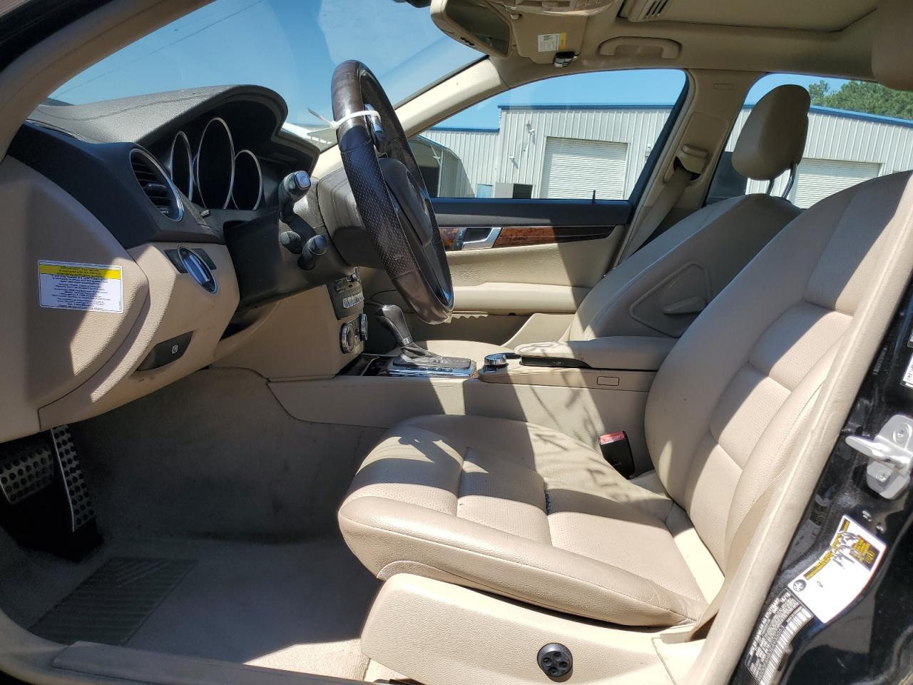 2014 Mercedes-Benz C 250 - Фото 7