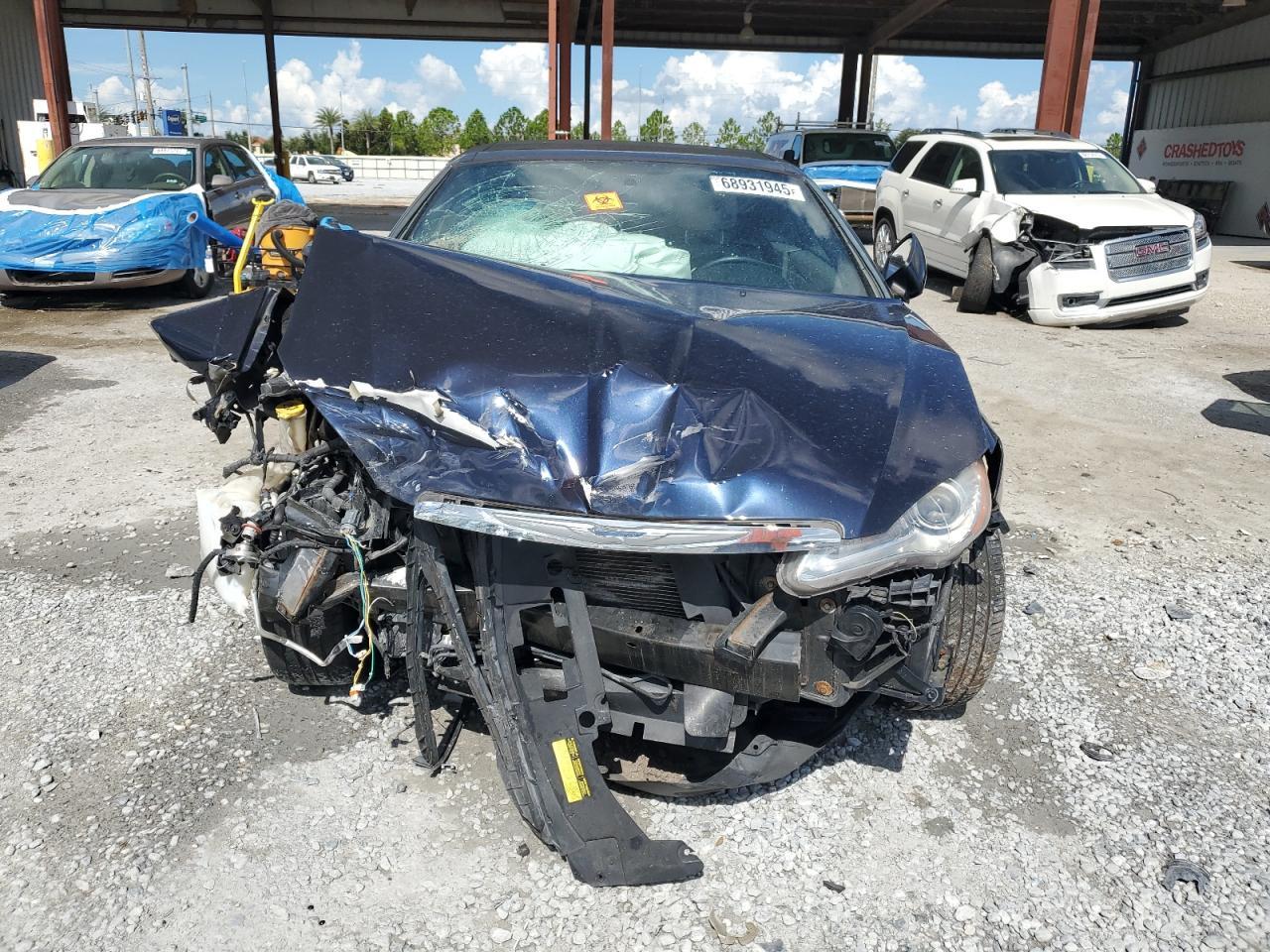 2011 Chrysler 200 Touring - Фото 5