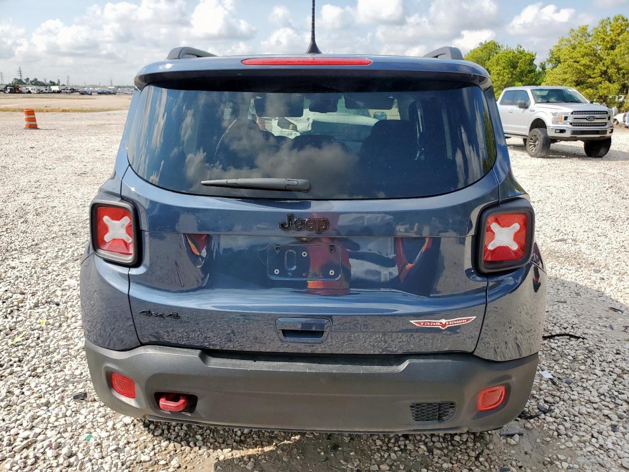 2023 Jeep Renegade Trailhawk - Image 6