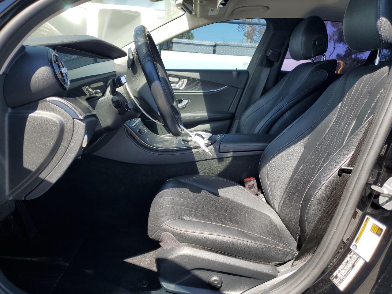 2018 Mercedes-Benz E 300 - Фото 7