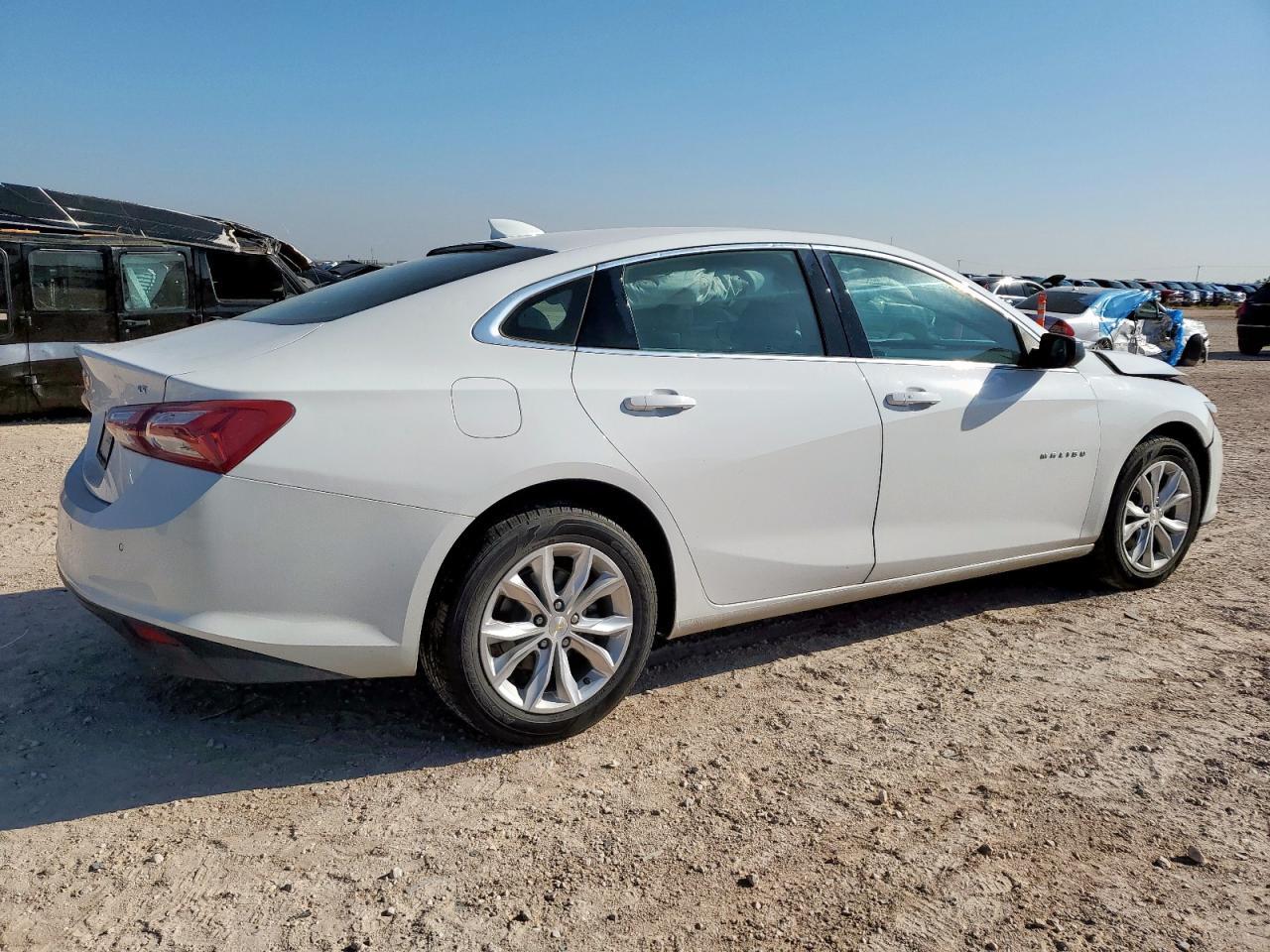 2021 Chevrolet Malibu Lt - Фото 3