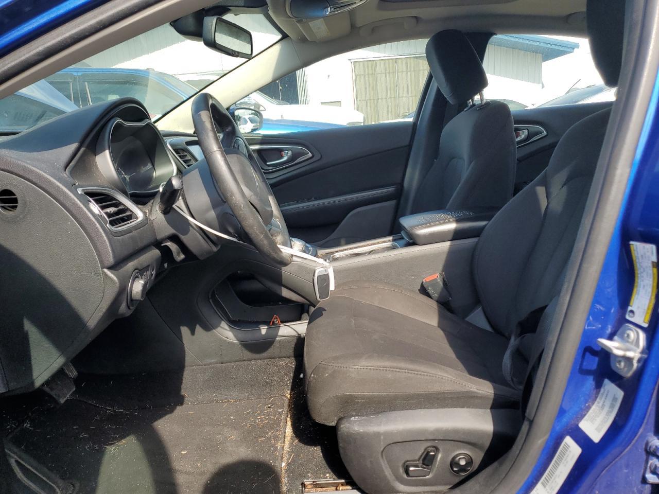 2015 Chrysler 200 Limited - Фото 7