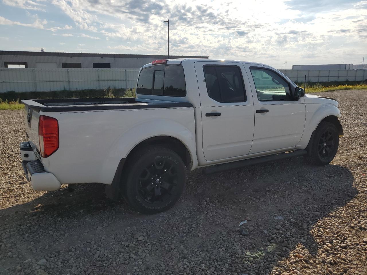 2018 Nissan Frontier S - Фото 3