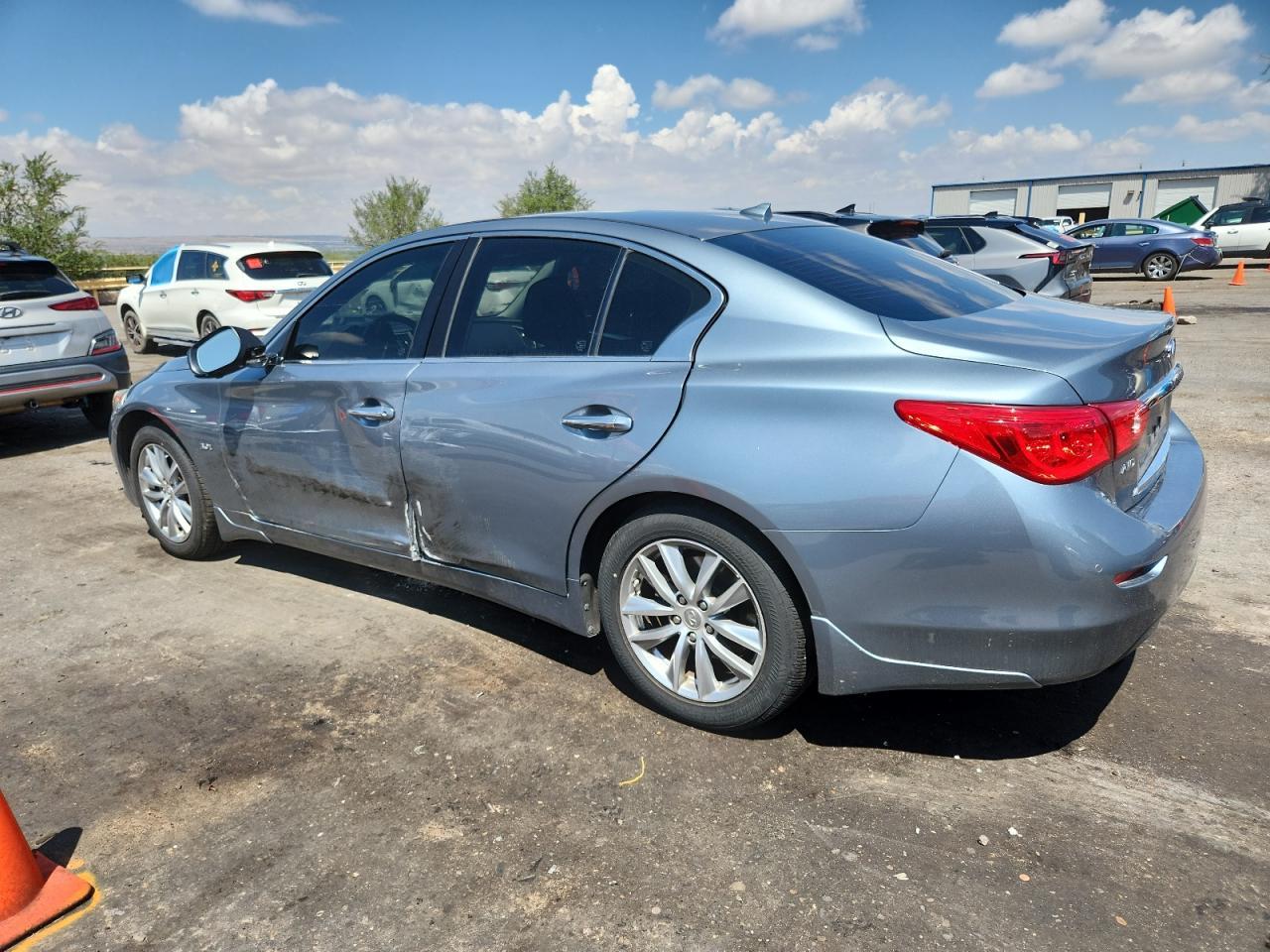 2016 Infiniti Q50 Premium - Image 2