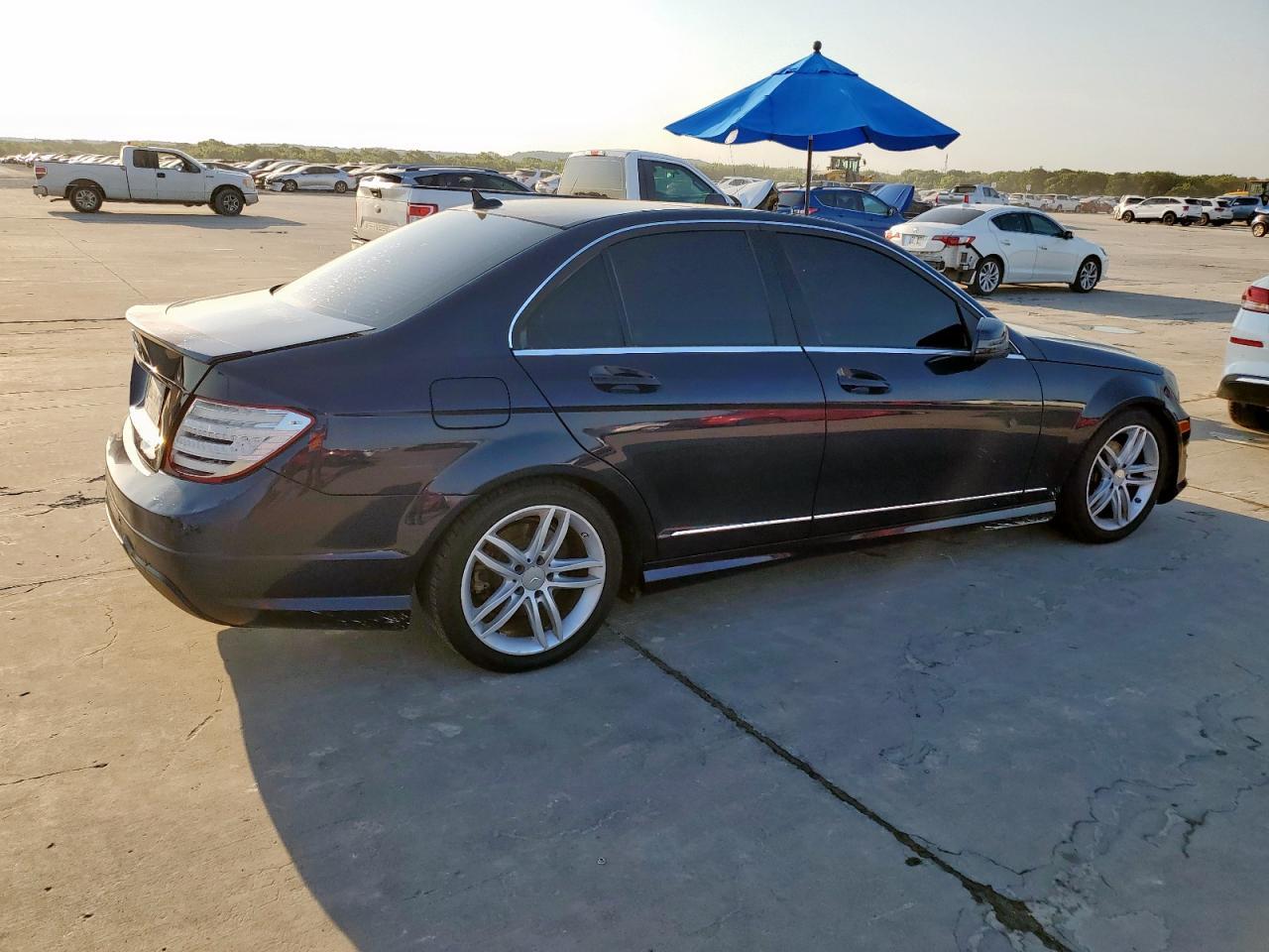2014 Mercedes-Benz C 250 - Фото 3