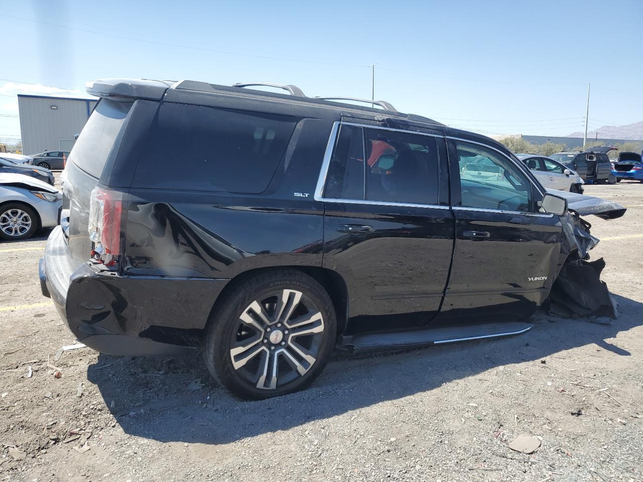 2018 GMC Yukon Slt - Фото 3