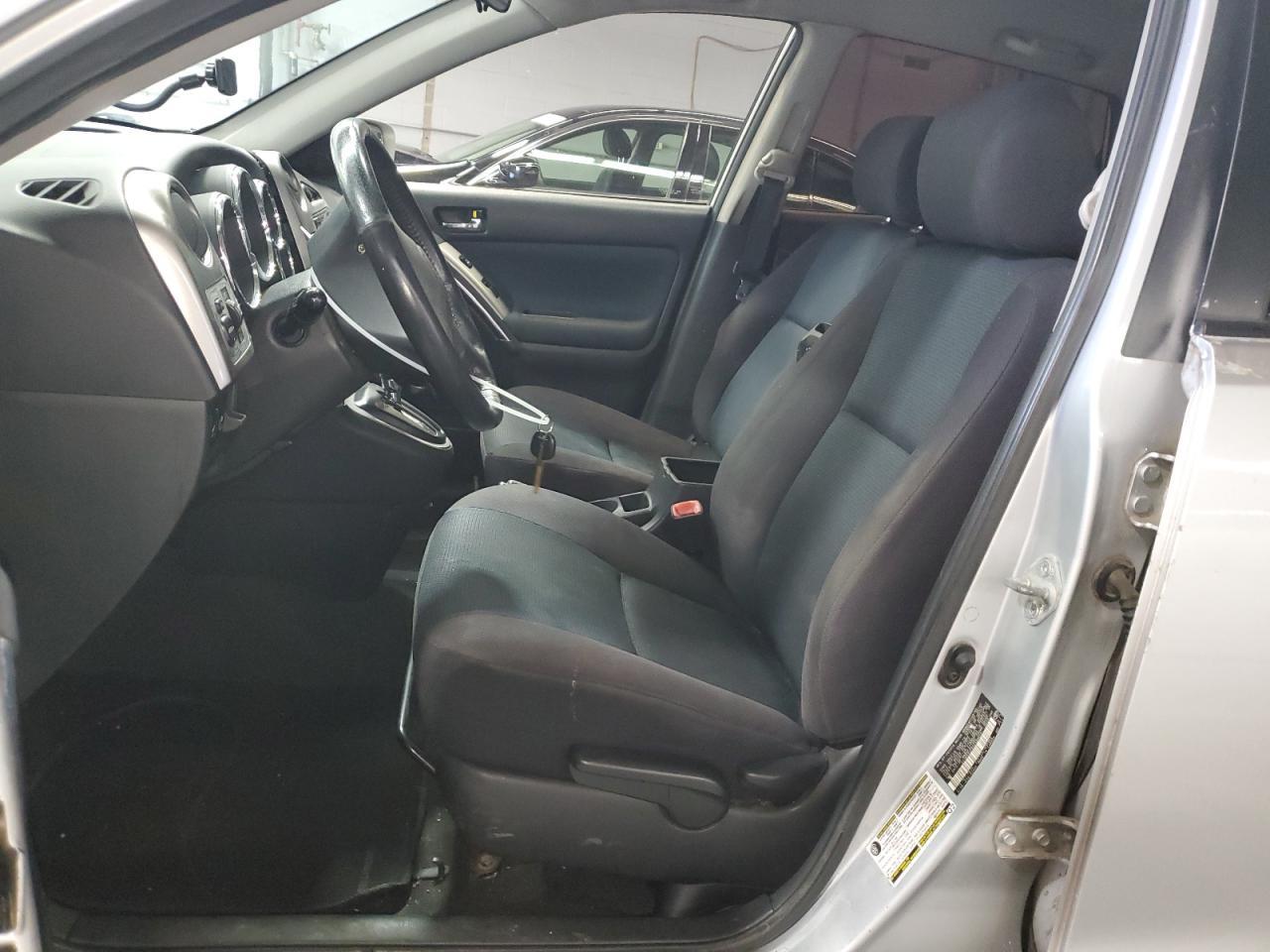 2005 Toyota Corolla Matrix Xr - Image 7