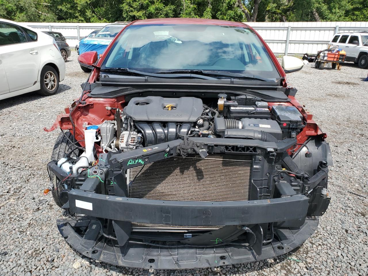 2019 Hyundai Elantra Se - Image 5