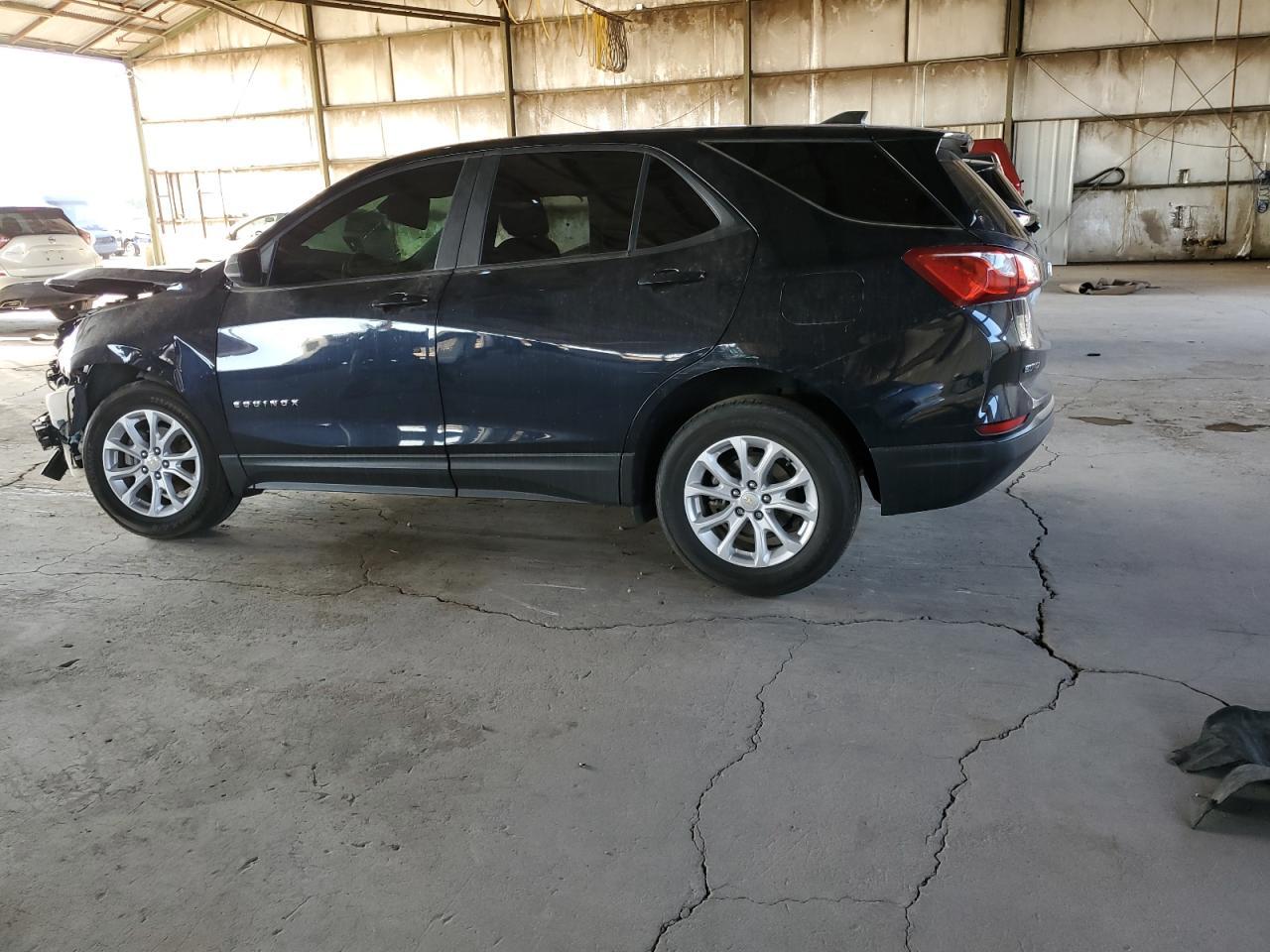 2021 Chevrolet Equinox Ls - Фото 2