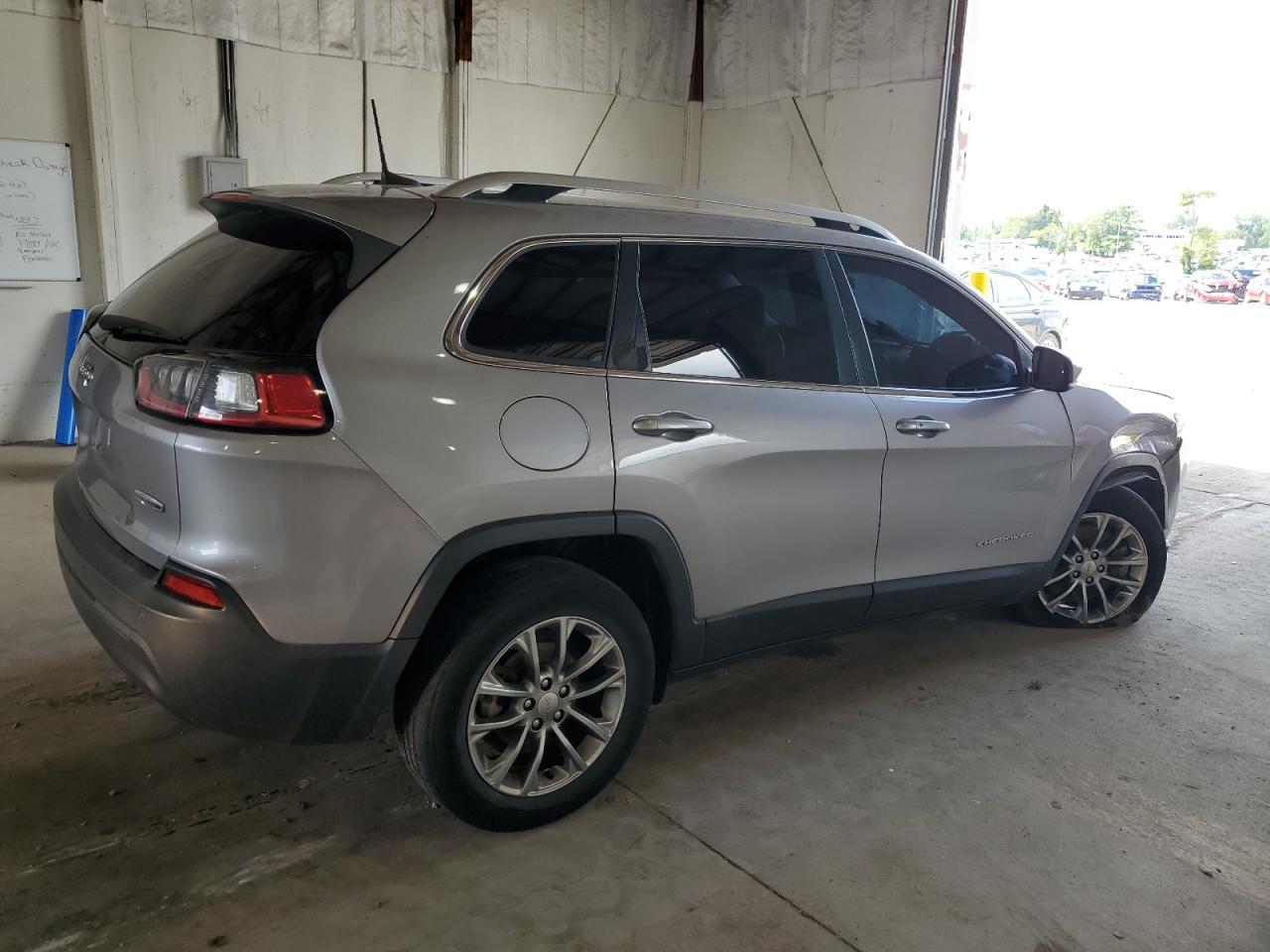2020 Jeep Cherokee Latitude Plus - Фото 3