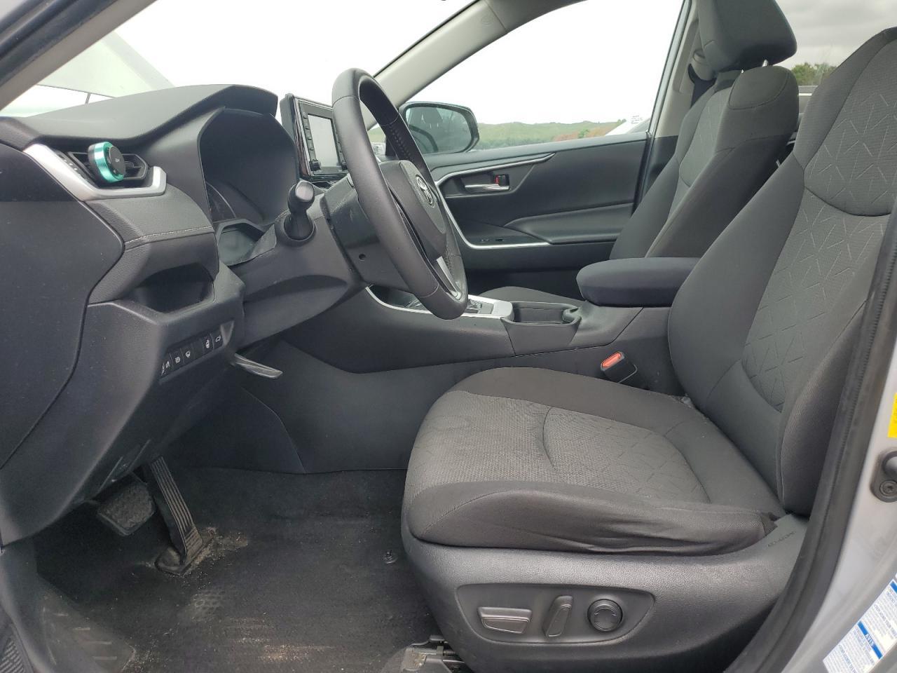 2020 Toyota Rav4 Xle - Image 7