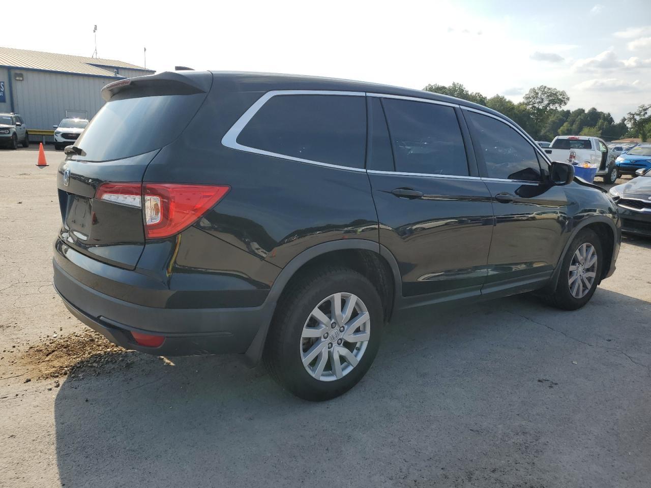 2020 Honda Pilot Lx - Image 3