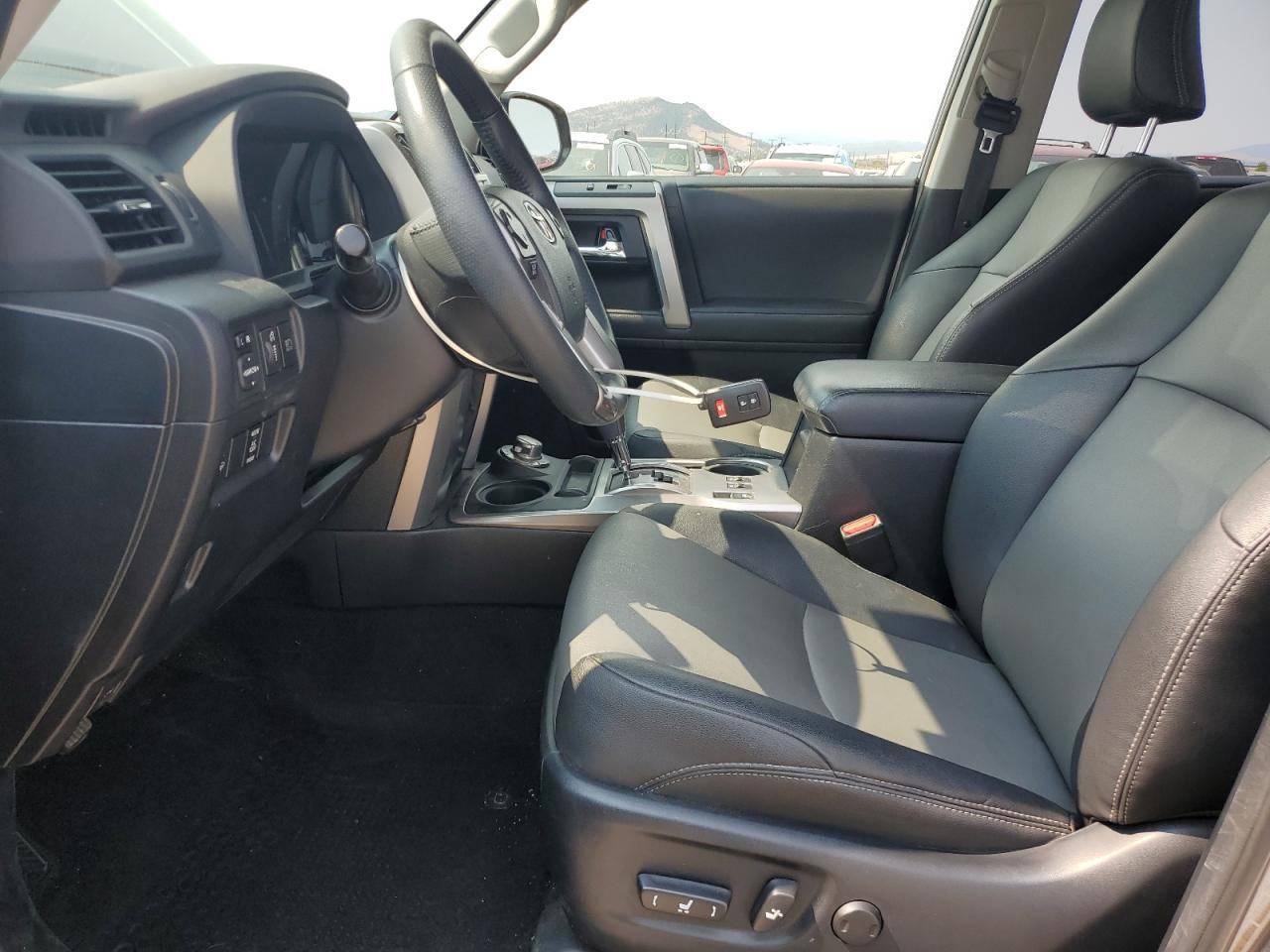 2020 Toyota 4Runner Sr5/Sr5 Premium - Image 7