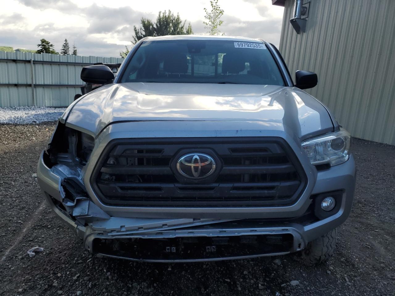 2019 Toyota Tacoma Access Cab - Image 5