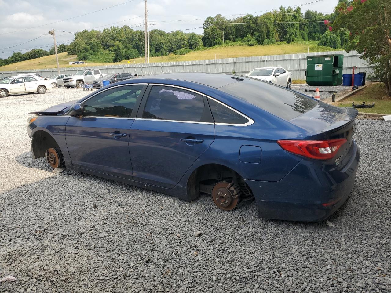 2017 Hyundai Sonata Se - Image 2