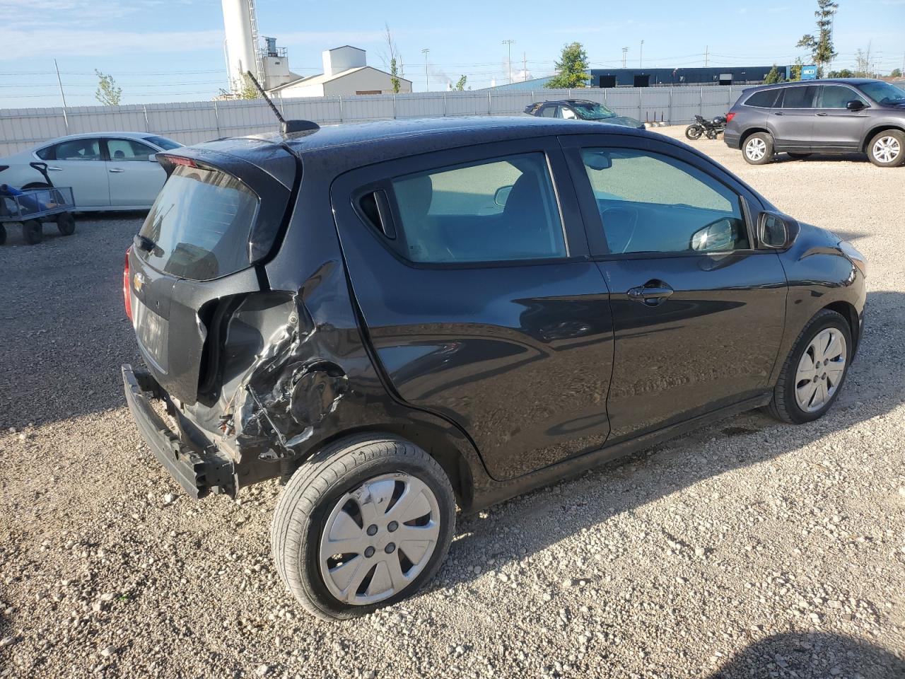 2017 Chevrolet Spark Ls - Фото 3