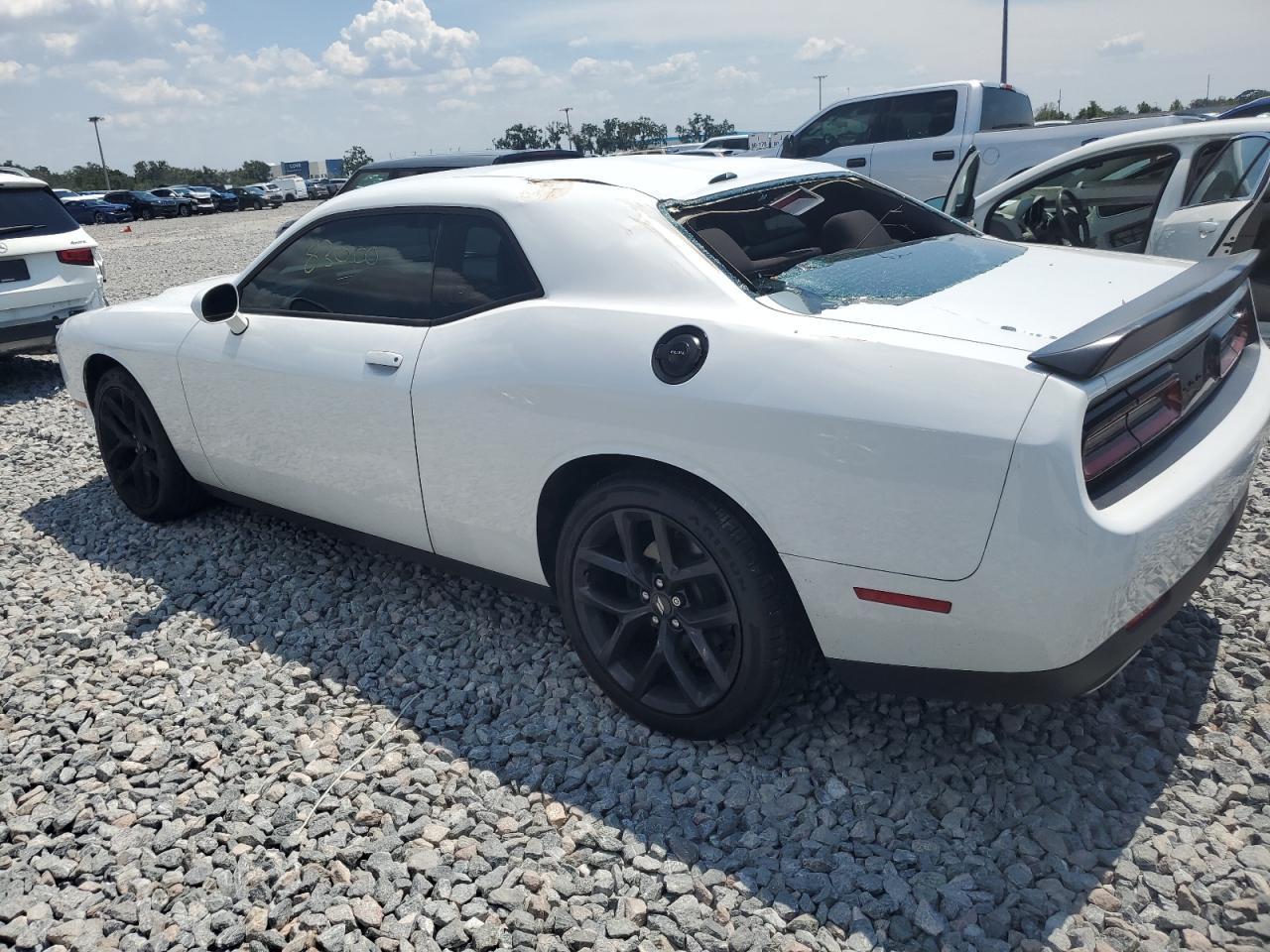 2020 Dodge Challenger Sxt Sxt - Image 2