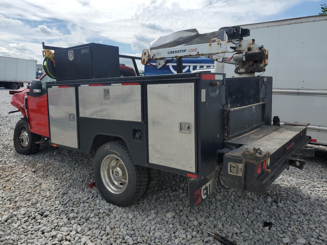 2022 Ford F550 Super Duty - Image 2
