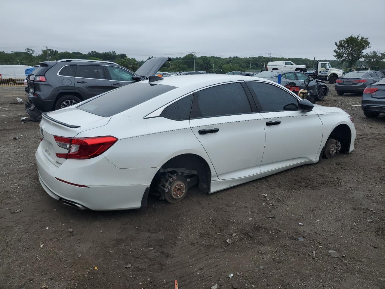 2022 Honda Accord Sport - Image 3