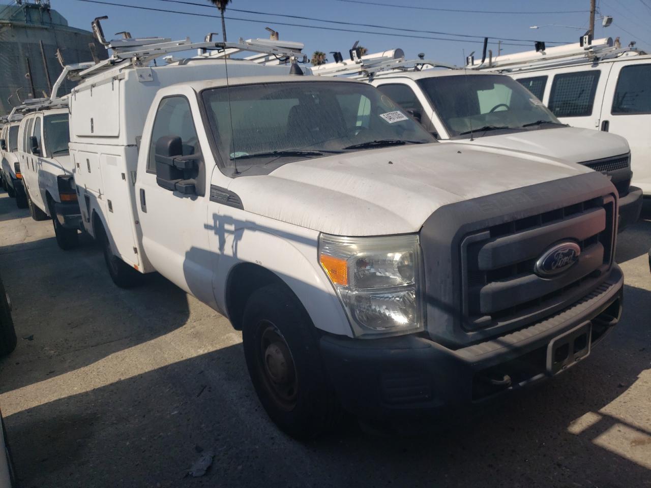 2013 Ford F350 Super - Фото 4