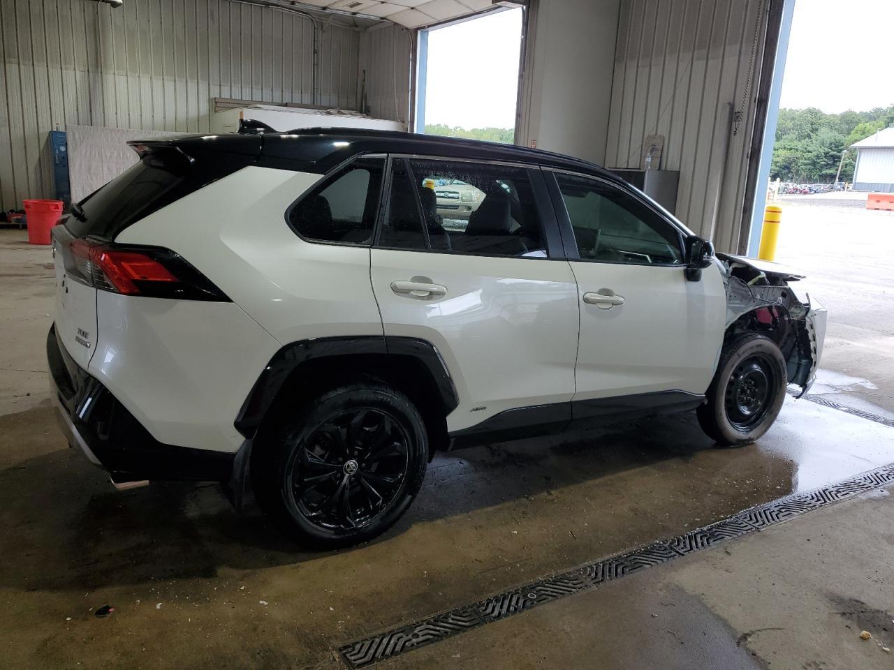 2022 Toyota Rav4 Xse - Фото 3