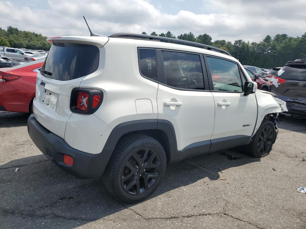 2017 Jeep Renegade Latitude - Фото 3