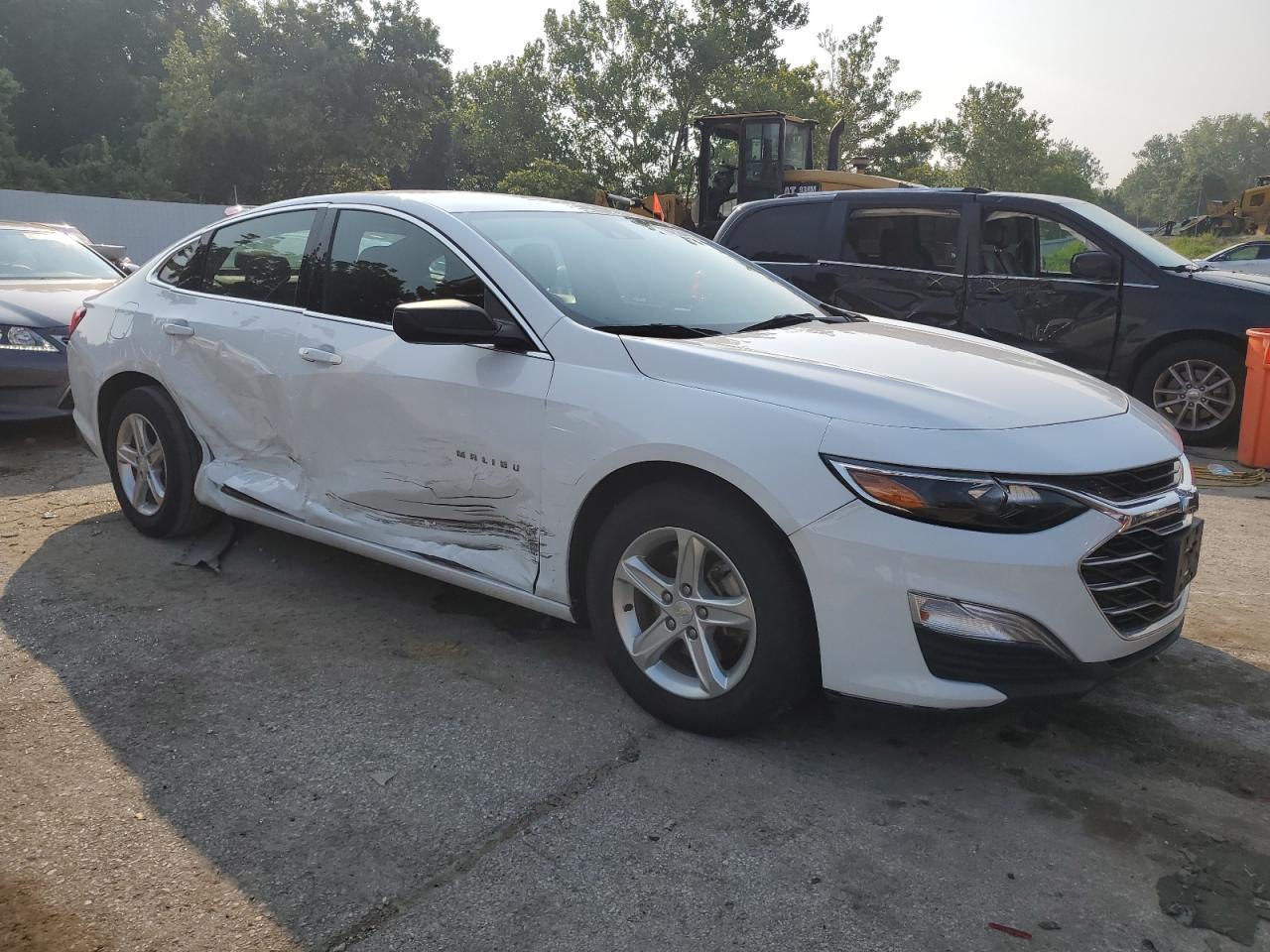 2023 Chevrolet Malibu Ls - Фото 4