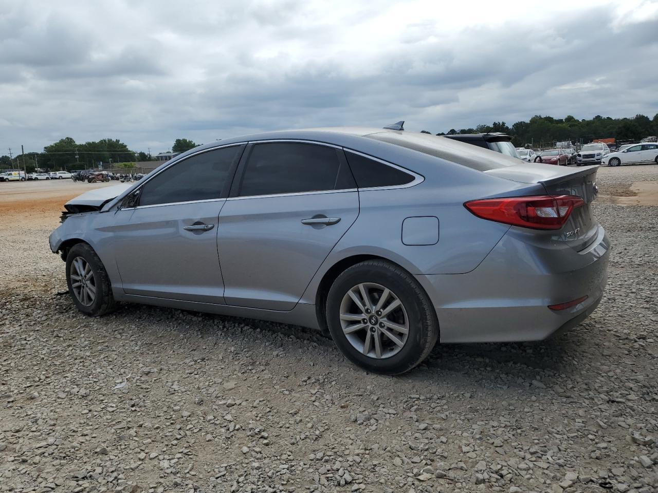 2017 Hyundai Sonata Se - Фото 2
