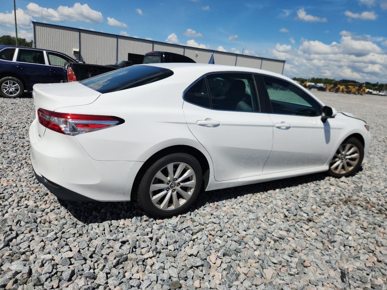 2018 Toyota Camry L - Image 3