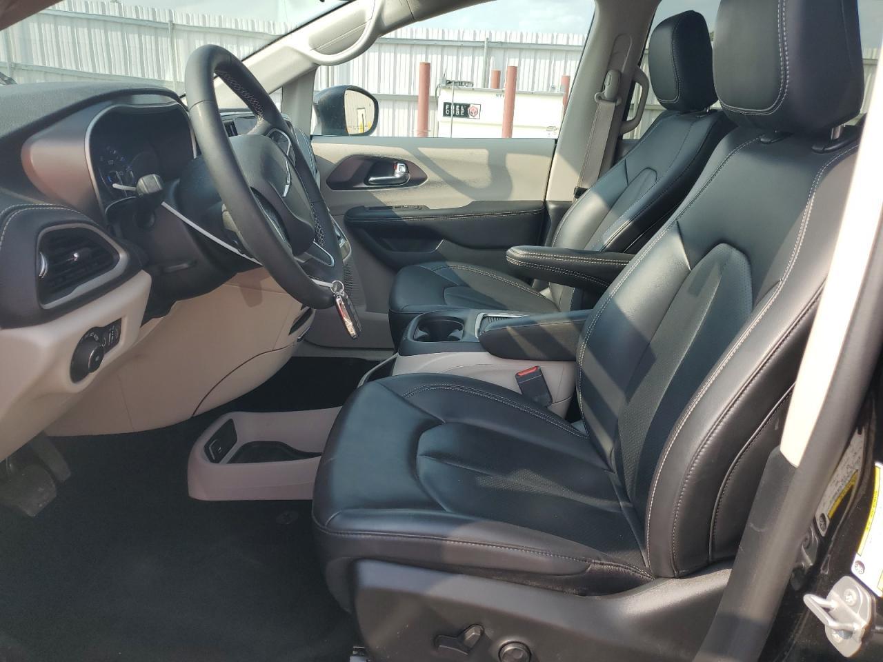 2023 Chrysler Pacifica Touring L - Фото 7