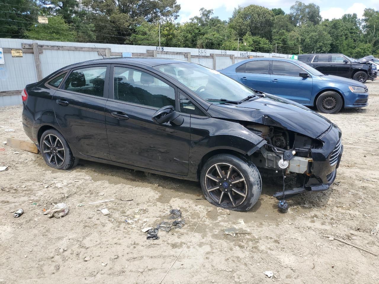 2017 Ford Fiesta Se - Фото 4