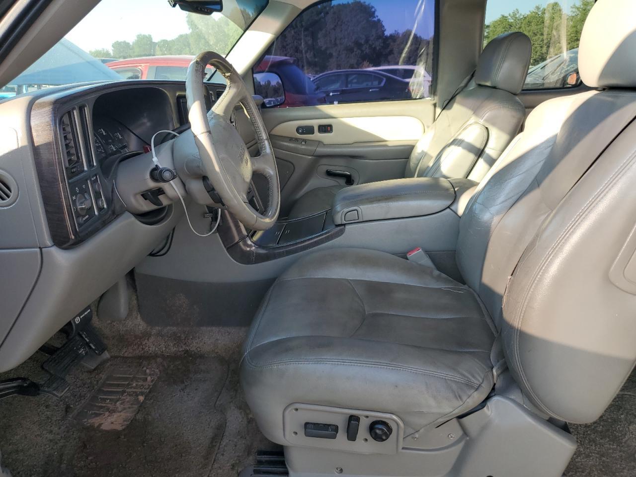 2001 GMC Sierra K1500 C3 - Image 7