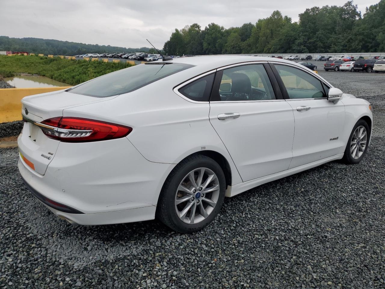 2017 Ford Fusion Se Hybrid - Фото 3
