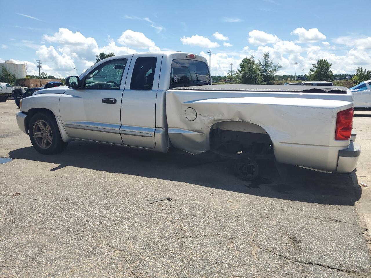 2007 Dodge Dakota Slt - Фото 2