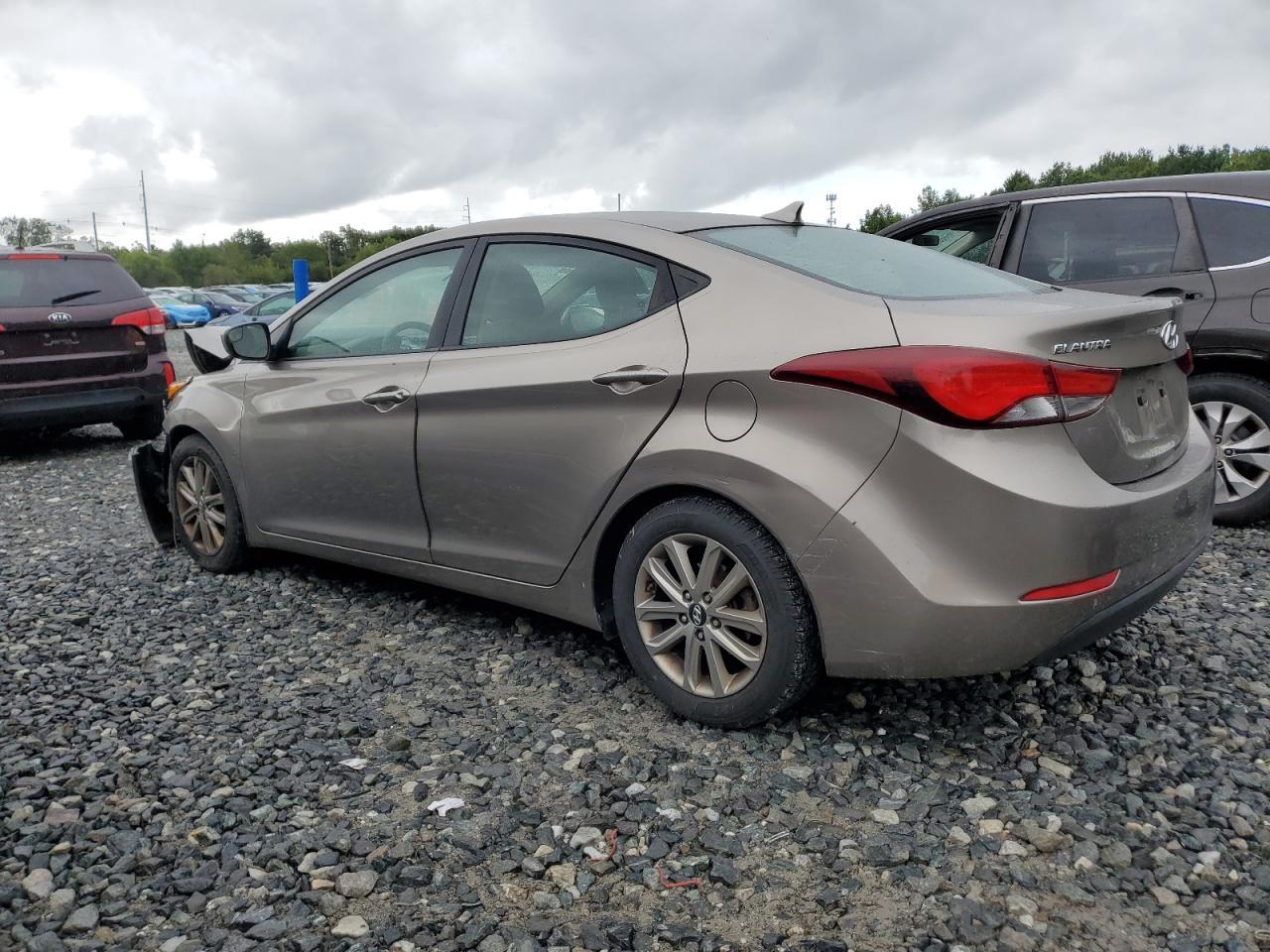 2014 Hyundai Elantra Se - Image 2