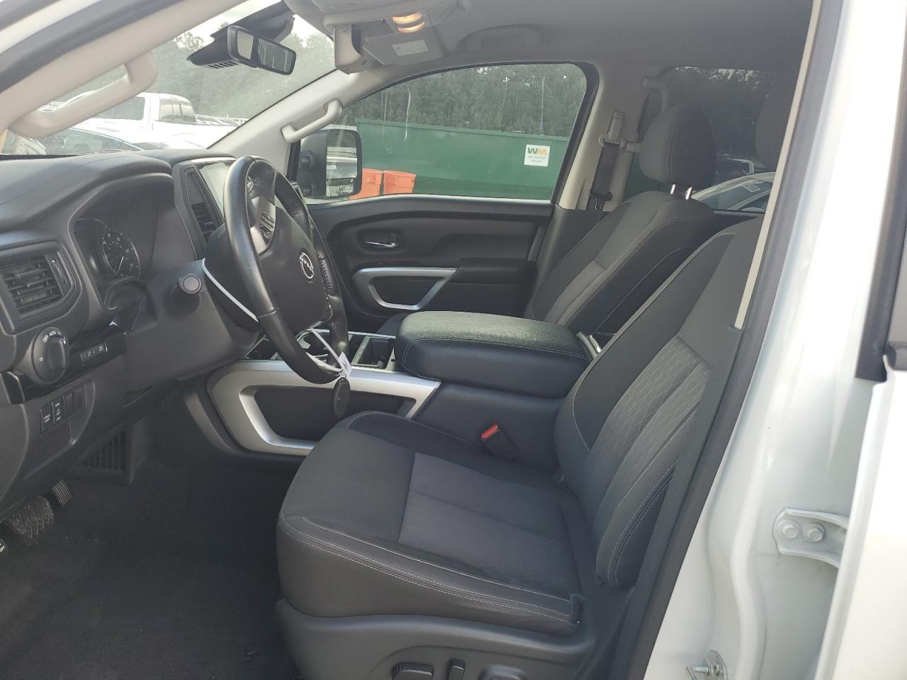 2023 Nissan Titan Sv - Фото 7