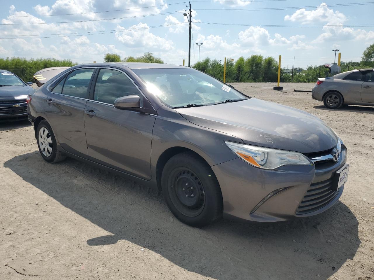 2017 Toyota Camry Le - Фото 4