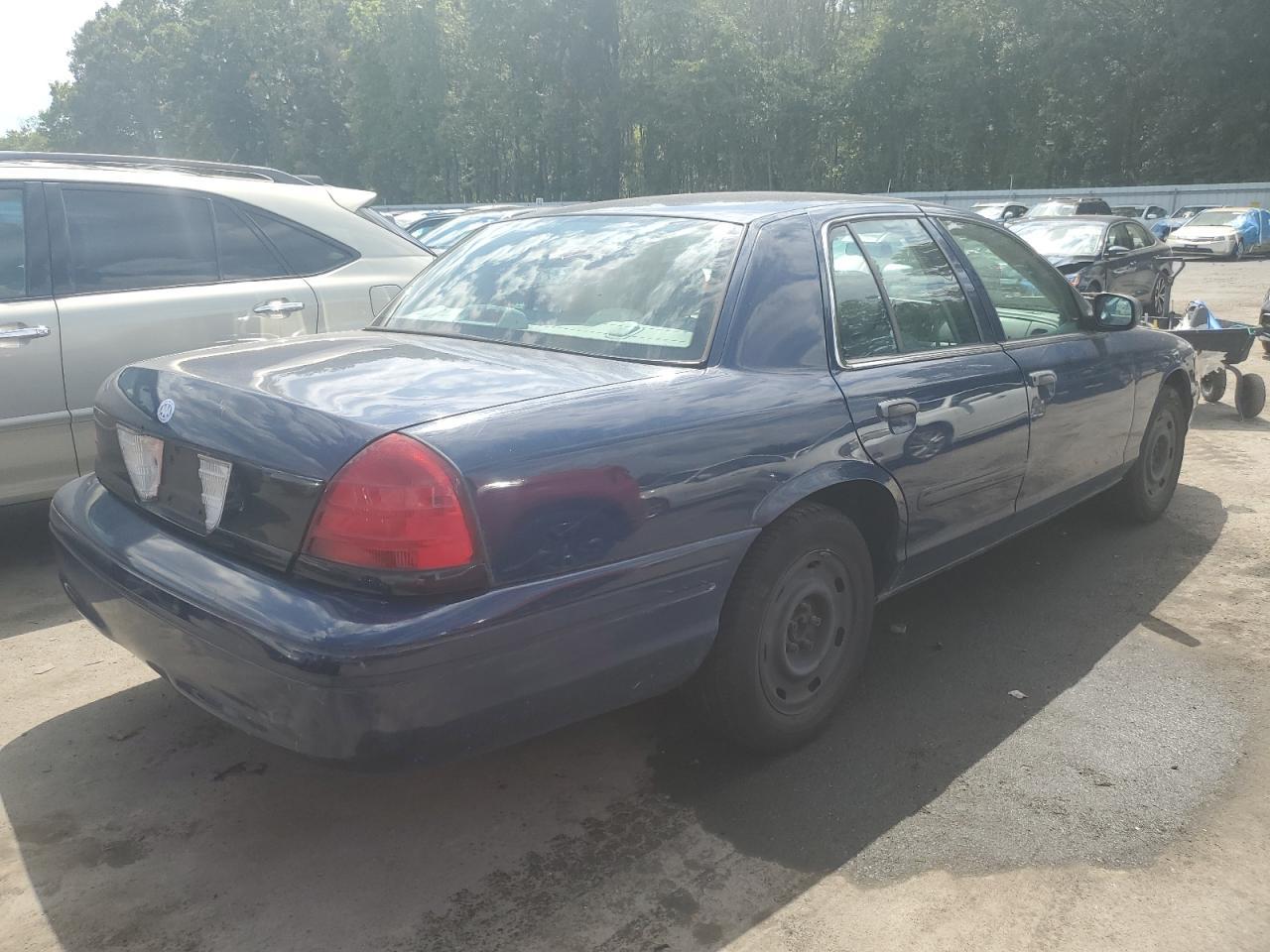 2003 Ford Crown Victoria Police Interceptor - Image 3