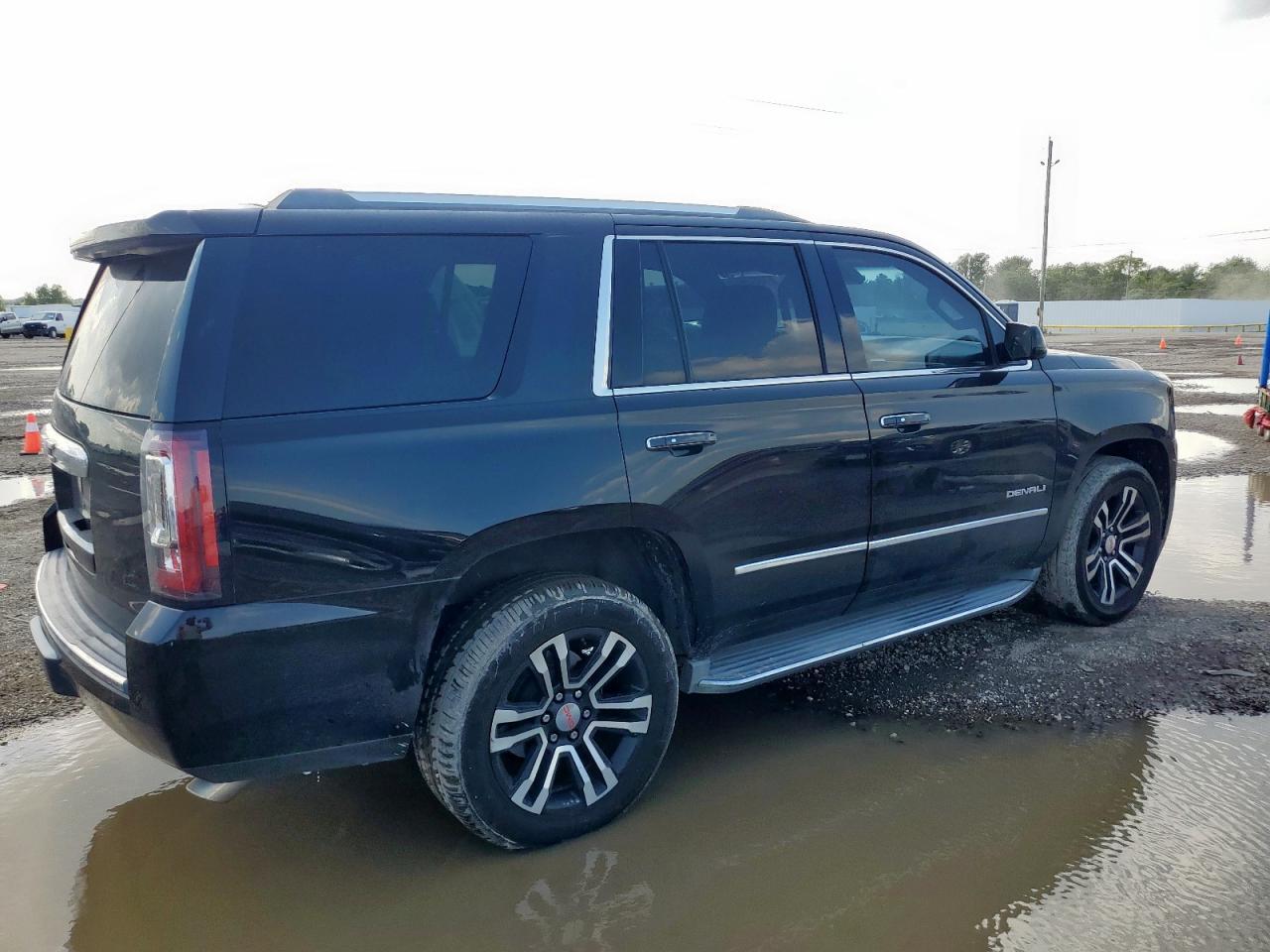 2015 GMC Yukon Denali - Фото 3