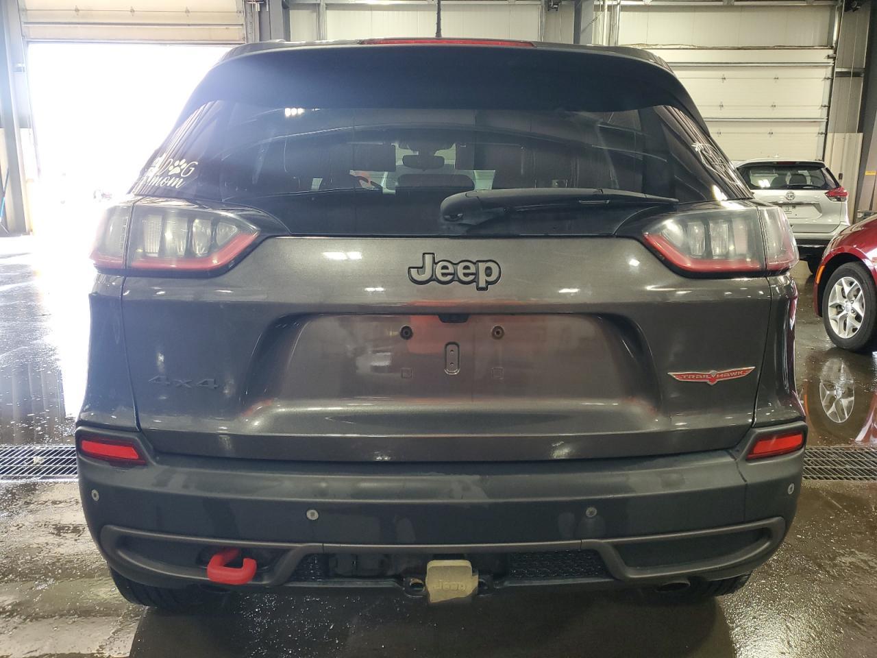 2019 Jeep Cherokee Trailhawk - Image 6