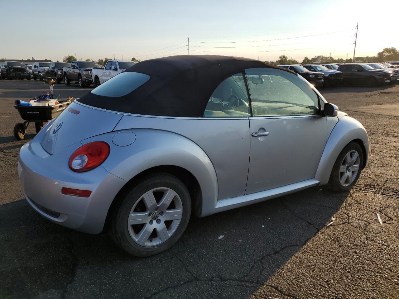 2007 Volkswagen New Beetle Convertible Option Package 1 - Фото 3