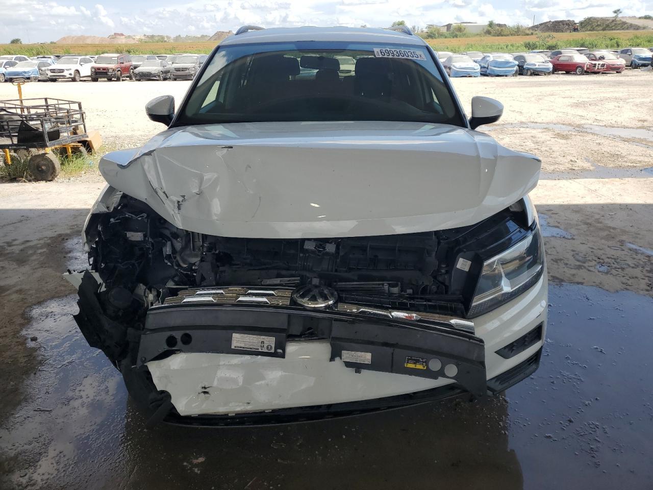 2019 Volkswagen Tiguan S - Image 5