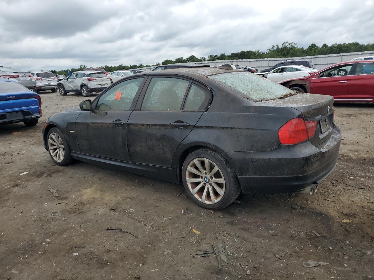 2011 BMW 328 I - Фото 2