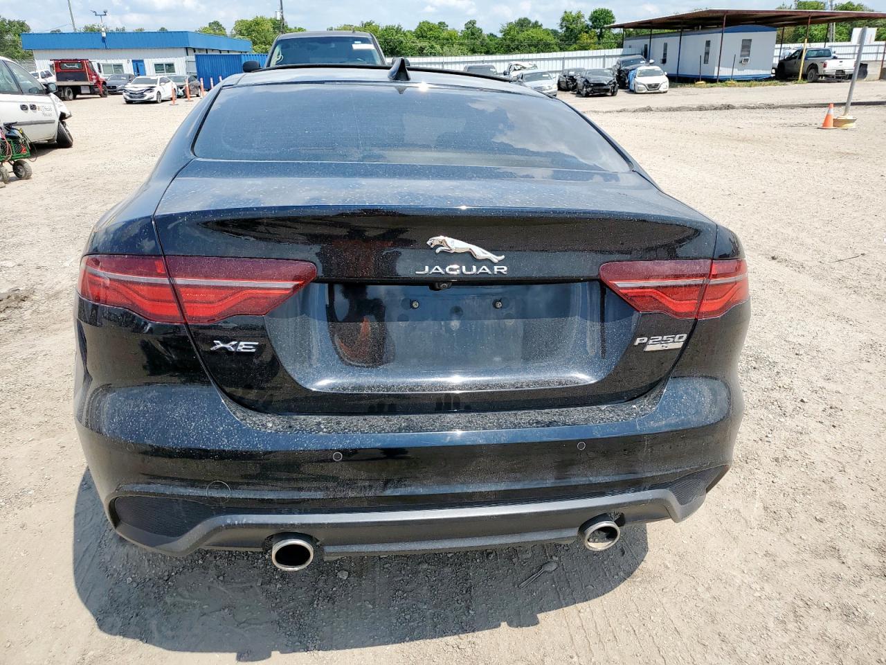 2020 Jaguar Xe S - Image 6