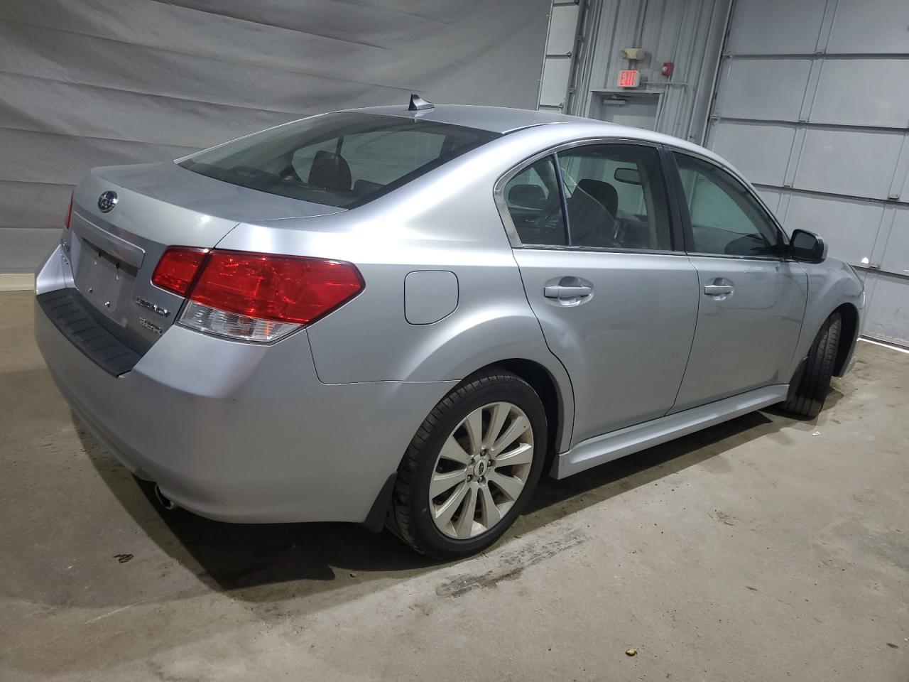 2012 Subaru Legacy 3.6R Limited - Фото 3