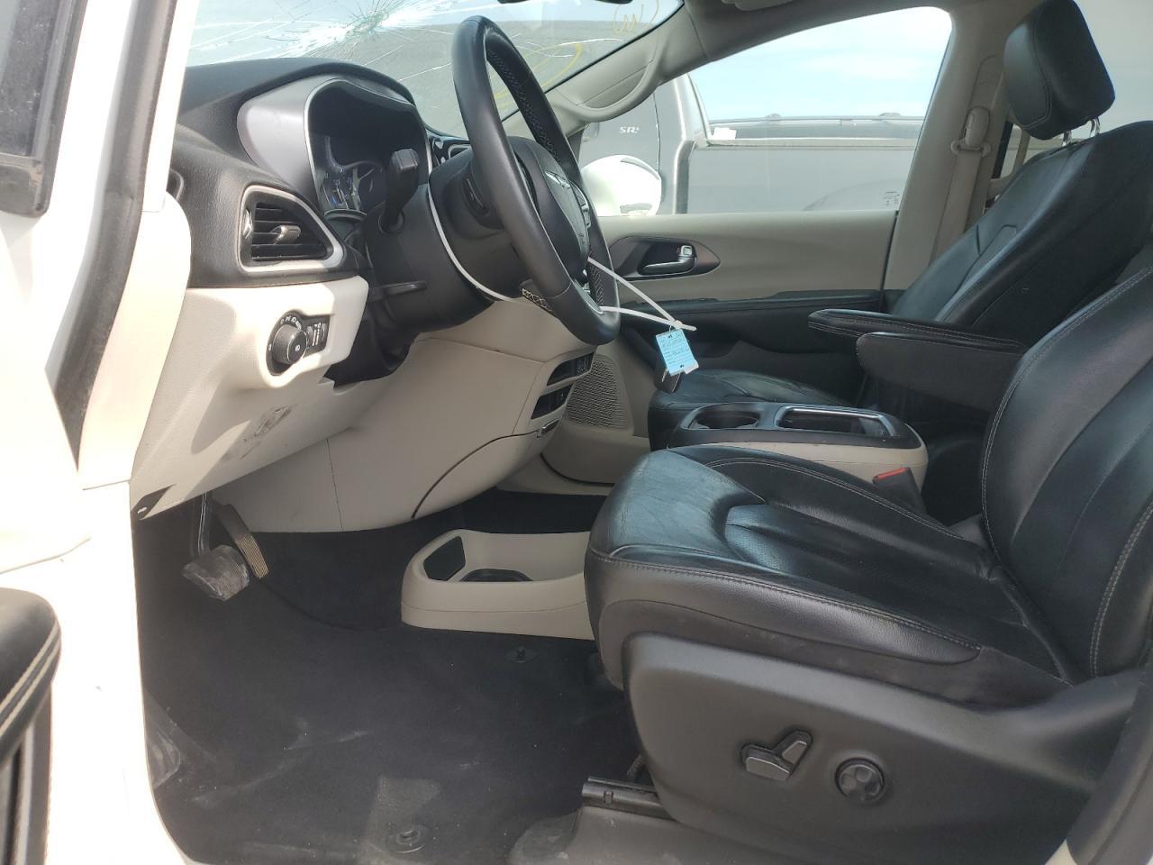 2022 Chrysler Pacifica Touring L - Фото 7