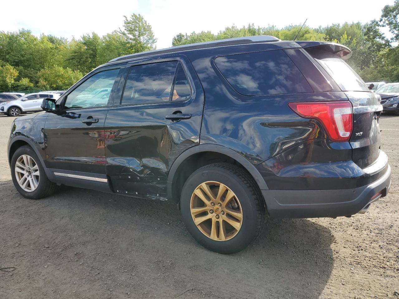 2018 Ford Explorer Xlt - Image 2